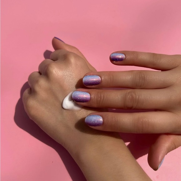 New Color Street Hand Lotion 50 mL (1.69 oz) Lightweight Moisturizer Hydrating - Picture 2 of 8